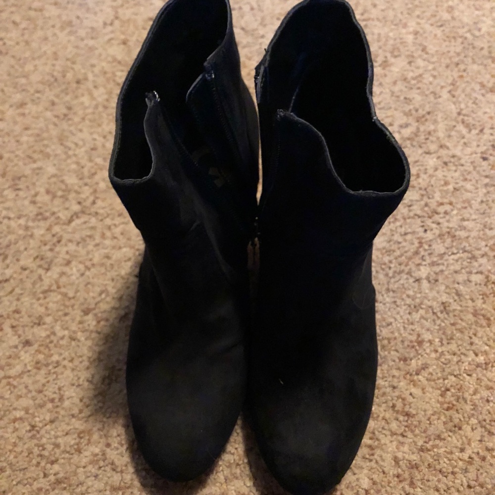 Guess booties - Picture 3 of 4